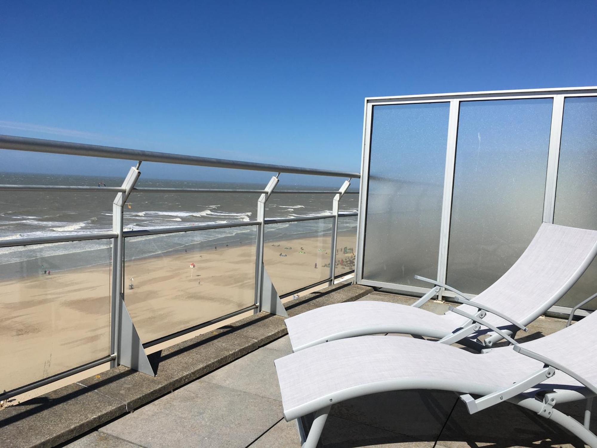 ウェンドゥイネPenthouse On The Belgian Coast With Sea & Landscape Viewsアパートメント エクステリア 写真